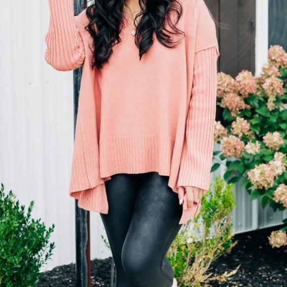 FREE PEOPLE ORION A-LINE TUNIC SWEATER LIGHTEST ROSE SMALL (oversized) - Picture 1 of 6